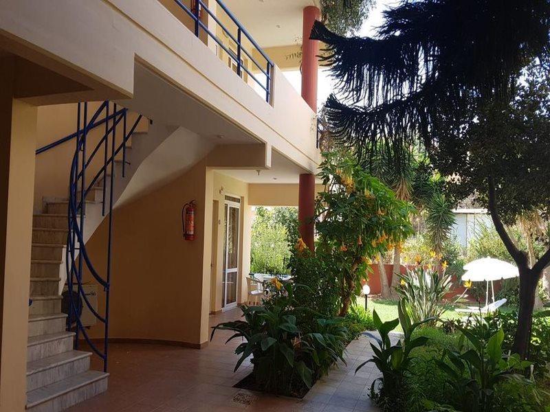 Appartamento Andy'S Plaza Agia Pelagia  Esterno foto